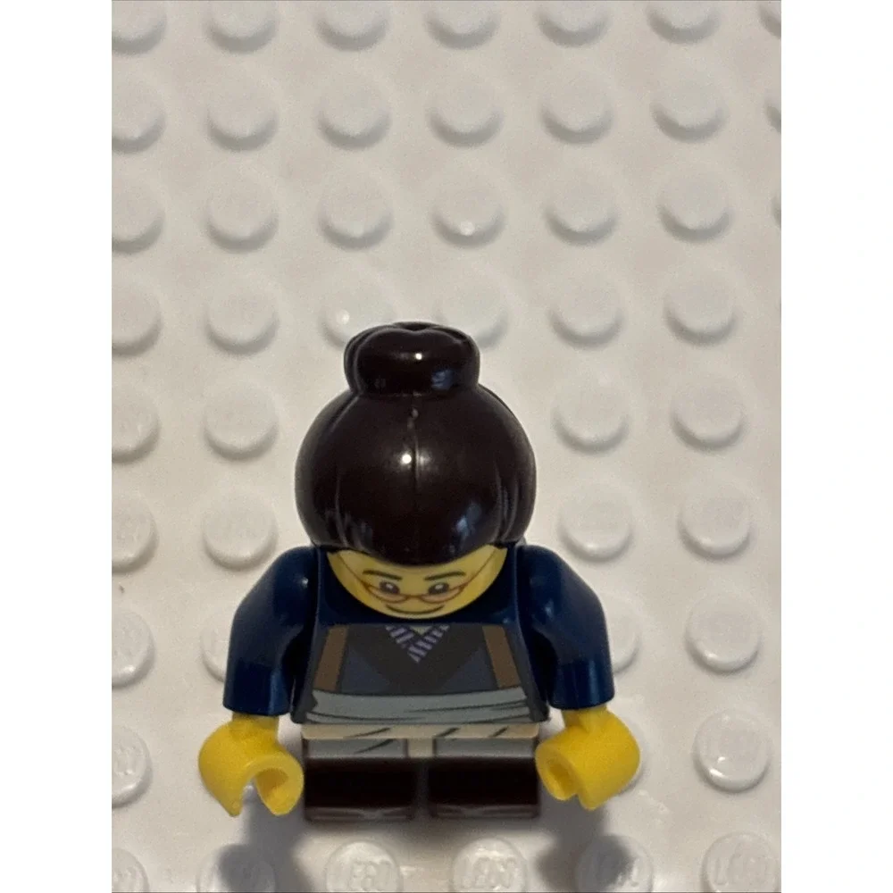 LEGO The NINJAGO Movie - Edna Walker Minifigure (njo0371) - Excellent Condition! - Picture 3 of 5
